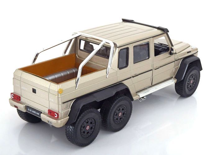 Welly Mercedes-Benz G 63 AMG 6x6, gold 1:24