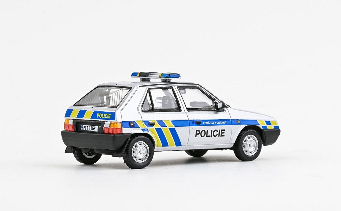 Abrex Škoda Favorit 136L (1988) Policie 1:43