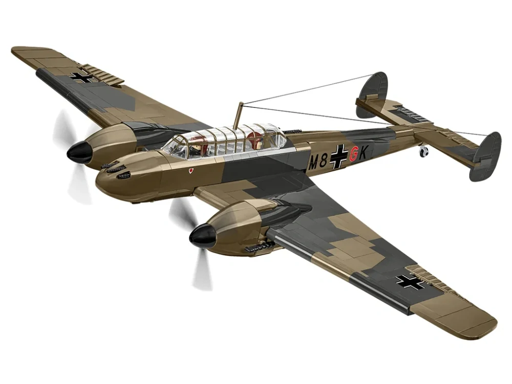 Cobi 5777 II WW Messerschmitt Bf 110C, 1:32, 578 k, 2 figurky