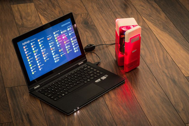 USB lednička, Červená