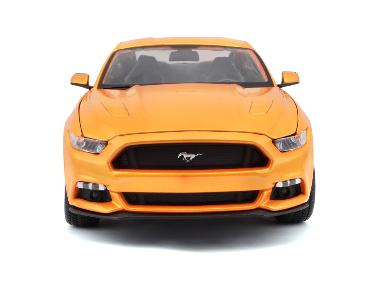 Maisto Ford Mustang 2015 Oranžový 1:18