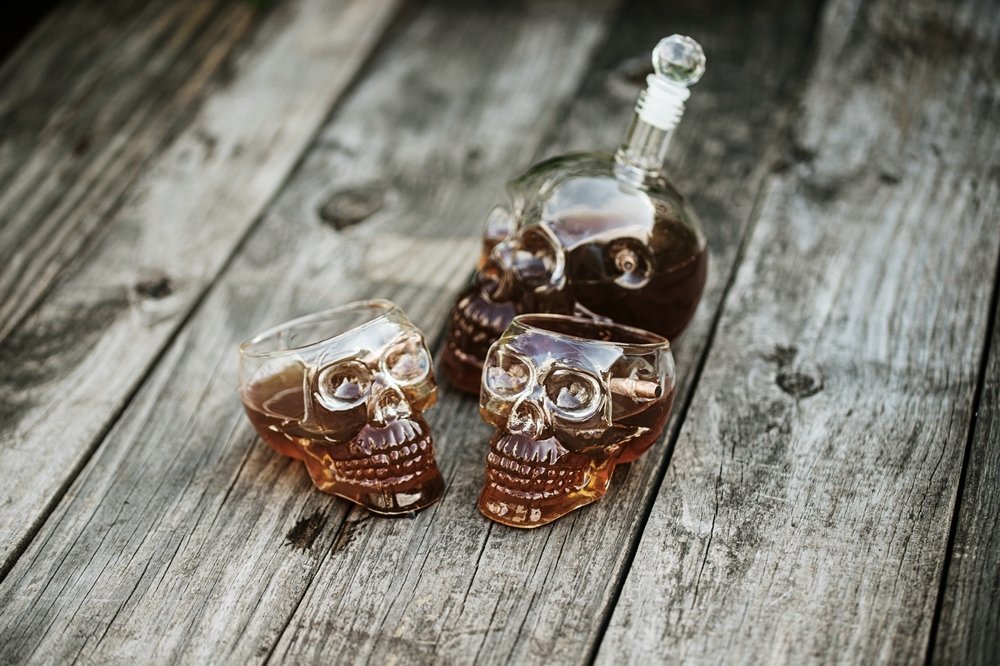 Prostřelený panák lebka 340 ml.