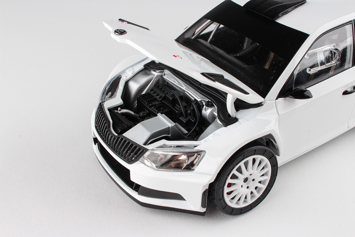 Abrex Škoda Fabia III R5 (2015) Bílá 1:18