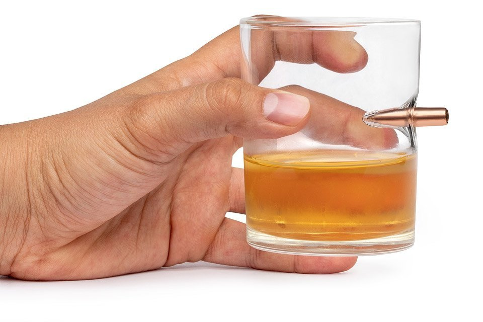 Sklenice na whisky s pravou kulkou, 278 ml.