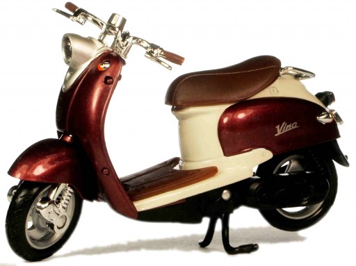 Welly Yamaha 1999 Vino YJ 50 R (brown) 1:18