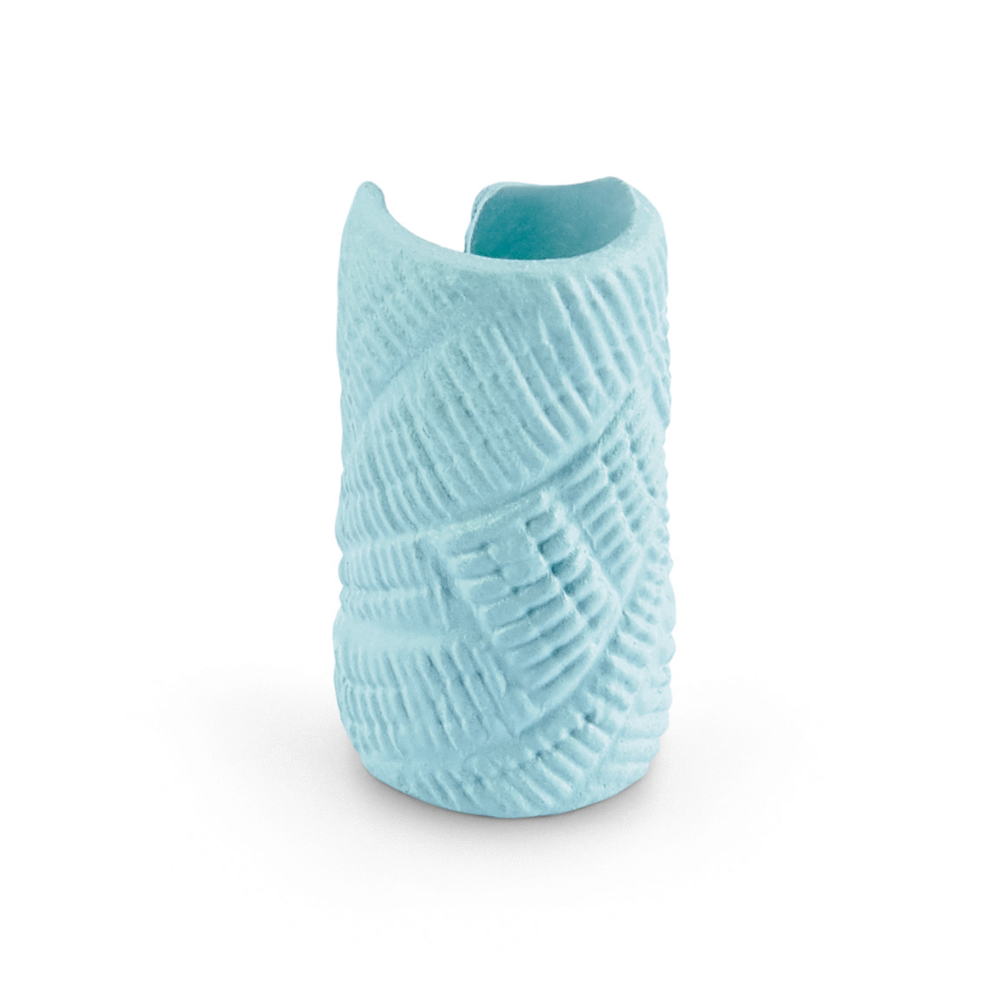 set hříbě a islandská klisna s lékárničkou