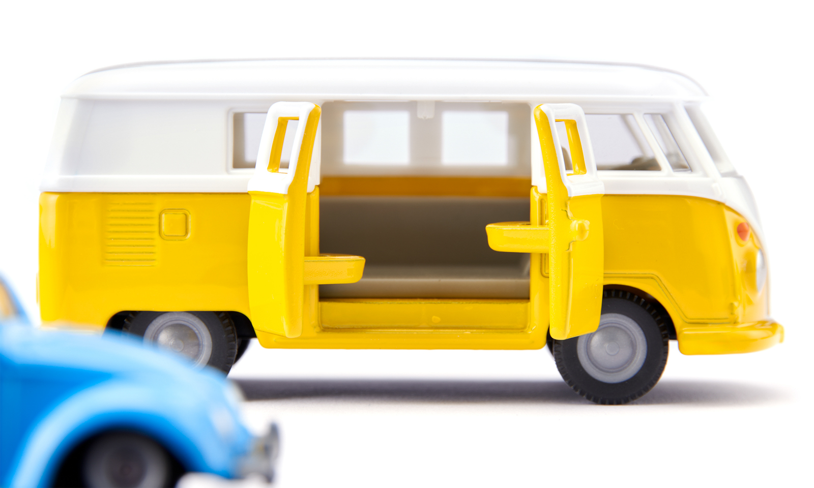 SIKU Super - VW 11 s tahačem a Beetlem