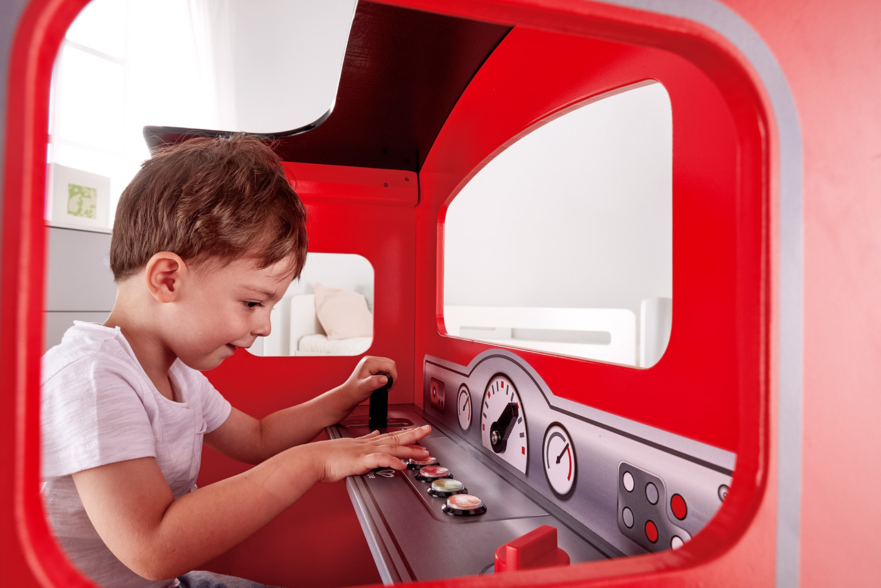 Hrací stůl Mašinka