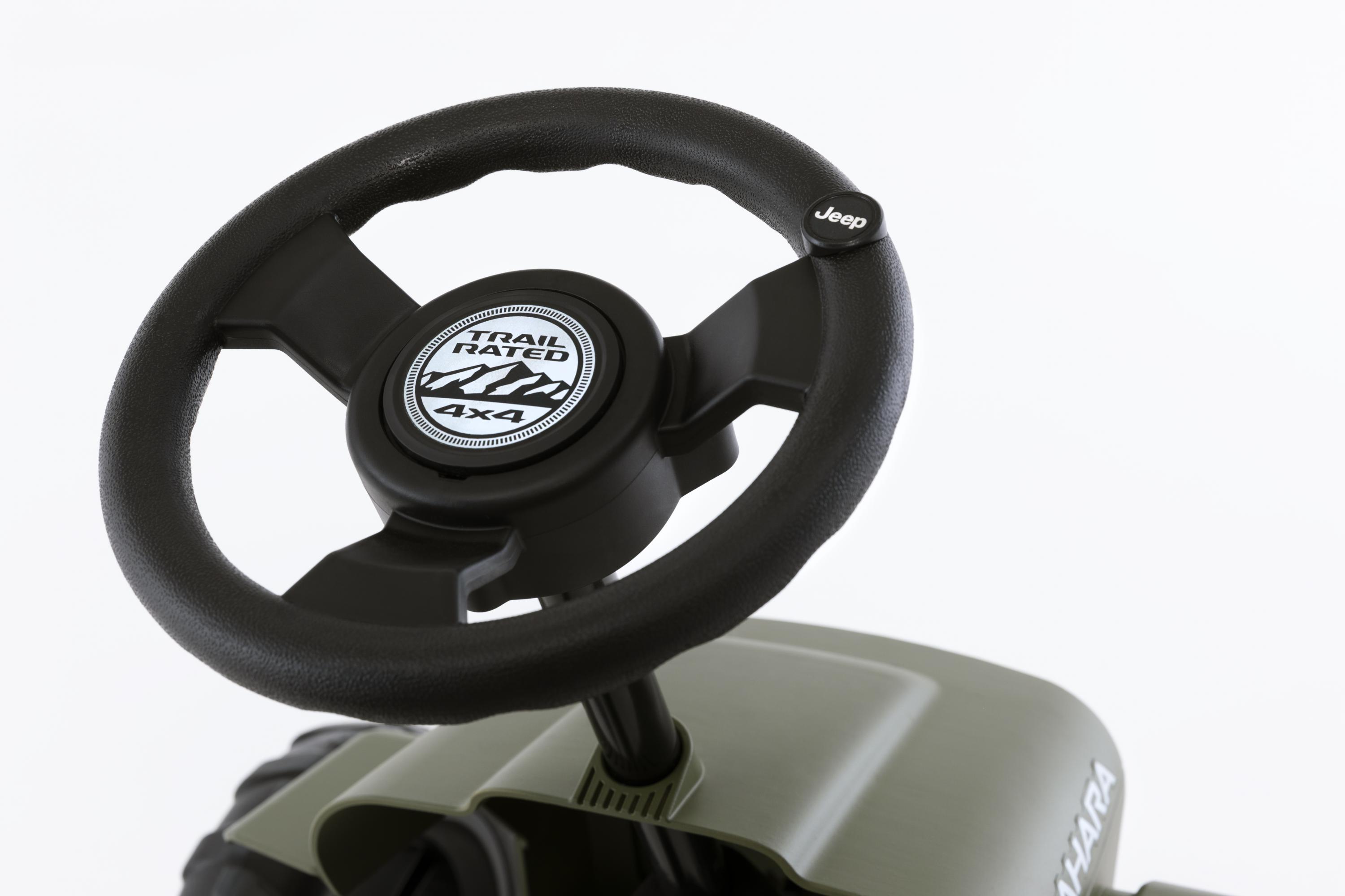 BERG Buzzy - Jeep Sahara zelený