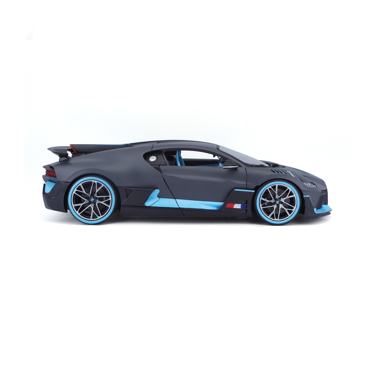 Bburago - Auta HOBBY, Bugatti Divo, matná tmavě šedá, 1:18