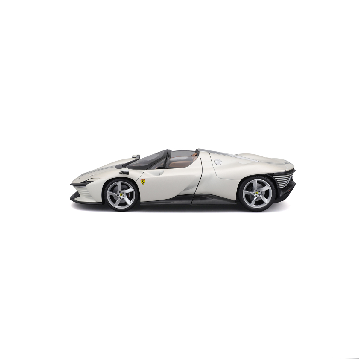 Bburago - SIGNATURE SERIES, Ferrari Daytona SP3, bílá, 1:18