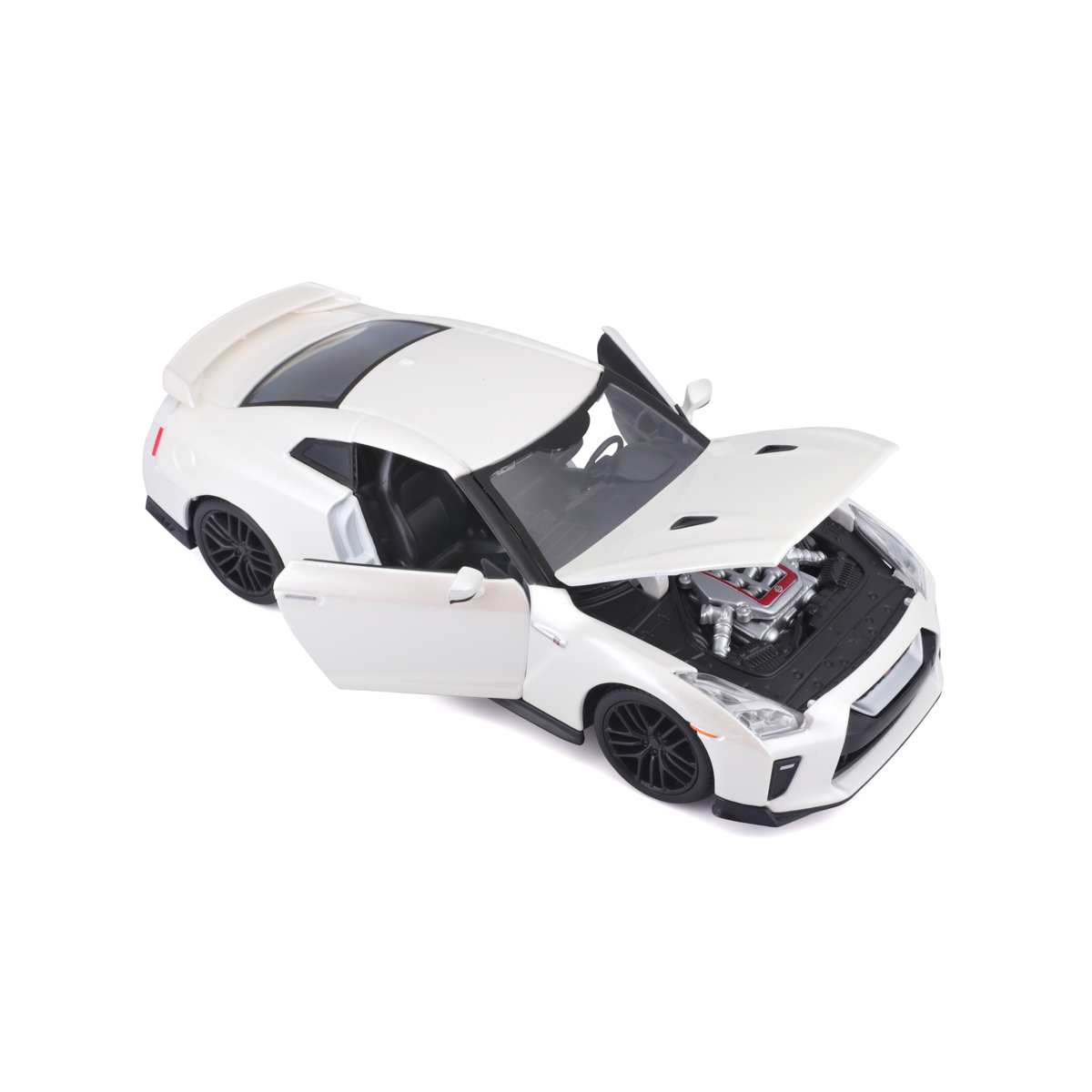 Bburago - Auta HOBBY, 2017 Nissan GT-R, bílá metalíza, 1:24
