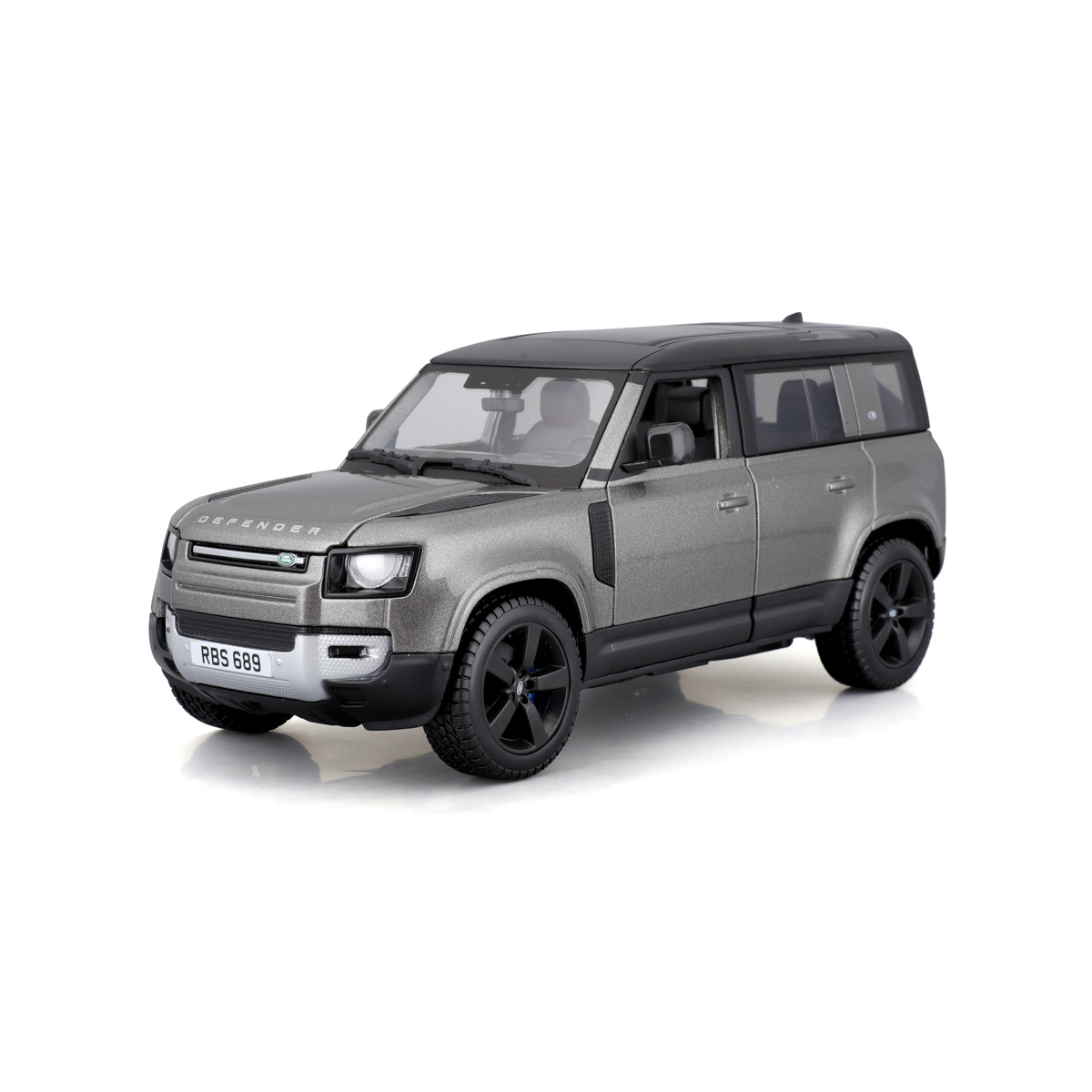 Bburago - Auta HOBBY, 2022 Land Rover Defender 110, šedá metalíza, 1:24