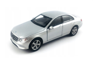 Welly Mercedes Benz E-Class 2016, stříbrný 1:36