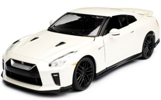 Bburago Nissan GT-R (2017) White 1:24